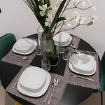 아파트 Barneys Design